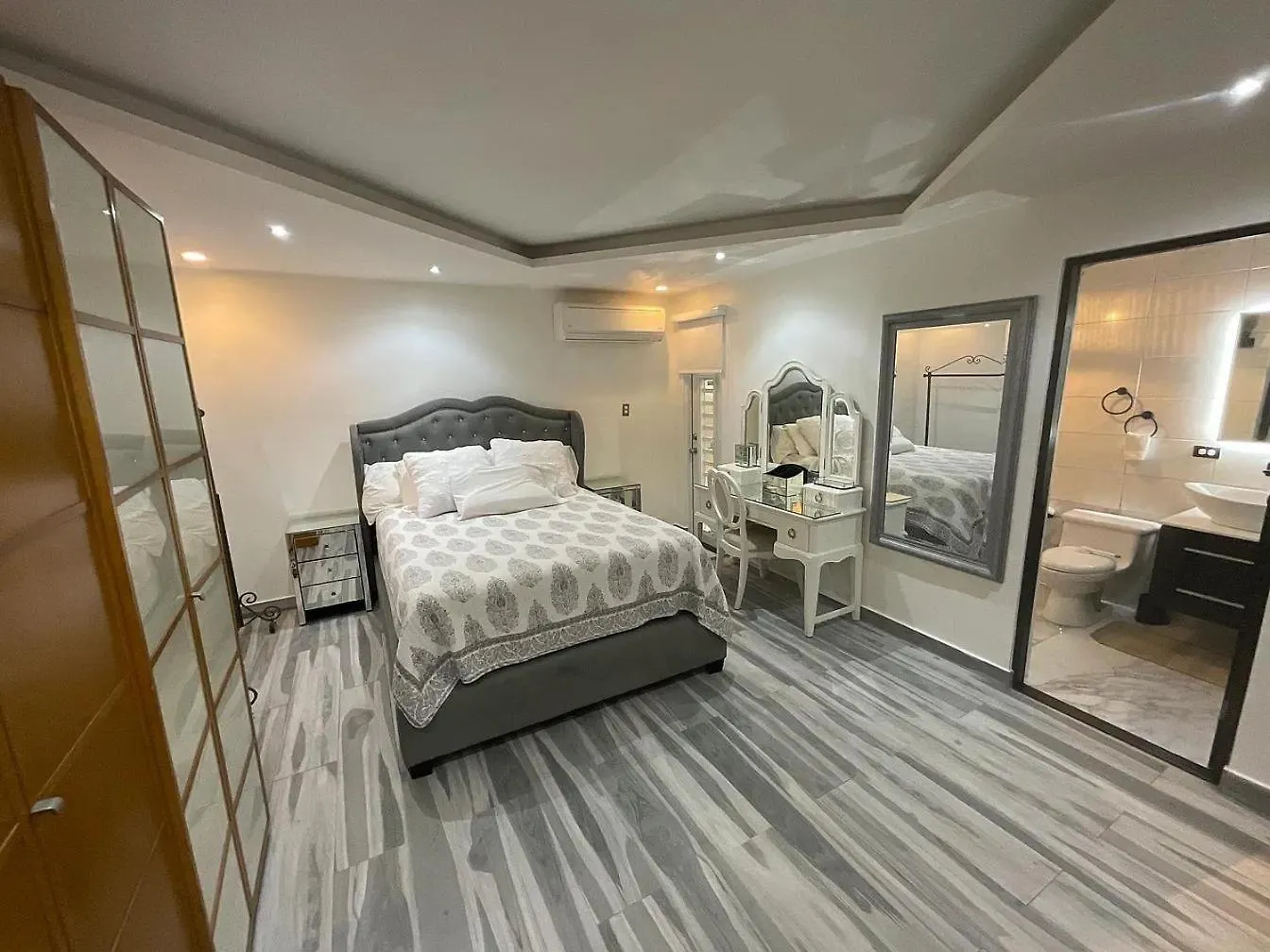 The Westside Plaza Apartment San Juan